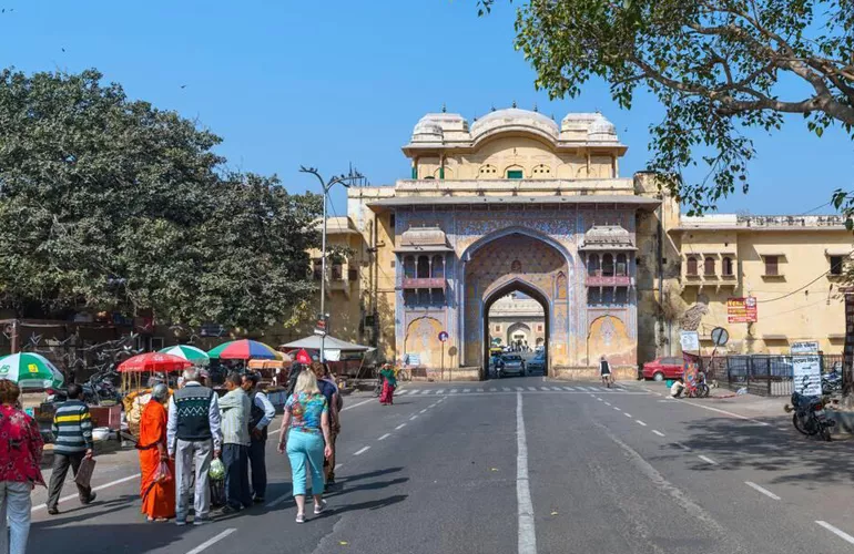 Jaipur walking tour and local markets with guide